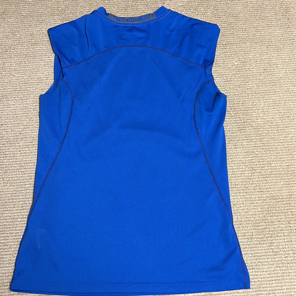 Nike pro fit combat Sleeveless workout shirt - Picture 3 of 3